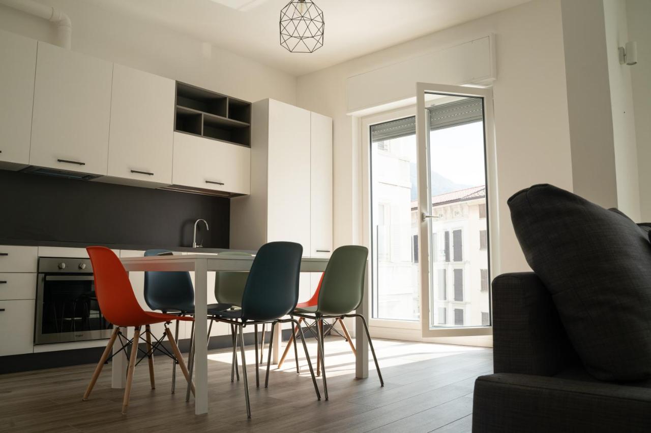 Piazza XX Settembre - Feel The Centre Apartment Lecco Exterior foto